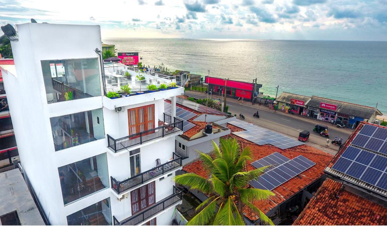 Rominrich Hotel Hikkaduwa Exterior photo