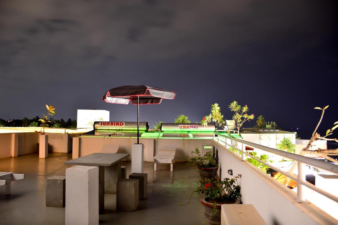 Rominrich Hotel Hikkaduwa Exterior photo