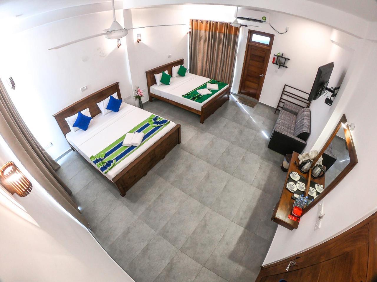 Rominrich Hotel Hikkaduwa Exterior photo